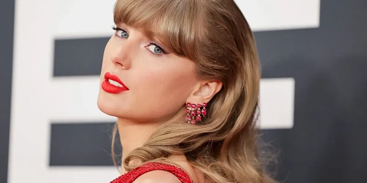 "The Life of a Showgirl" e Taylor Swift është zyrtarisht albumi më i shitur i vitit 2025