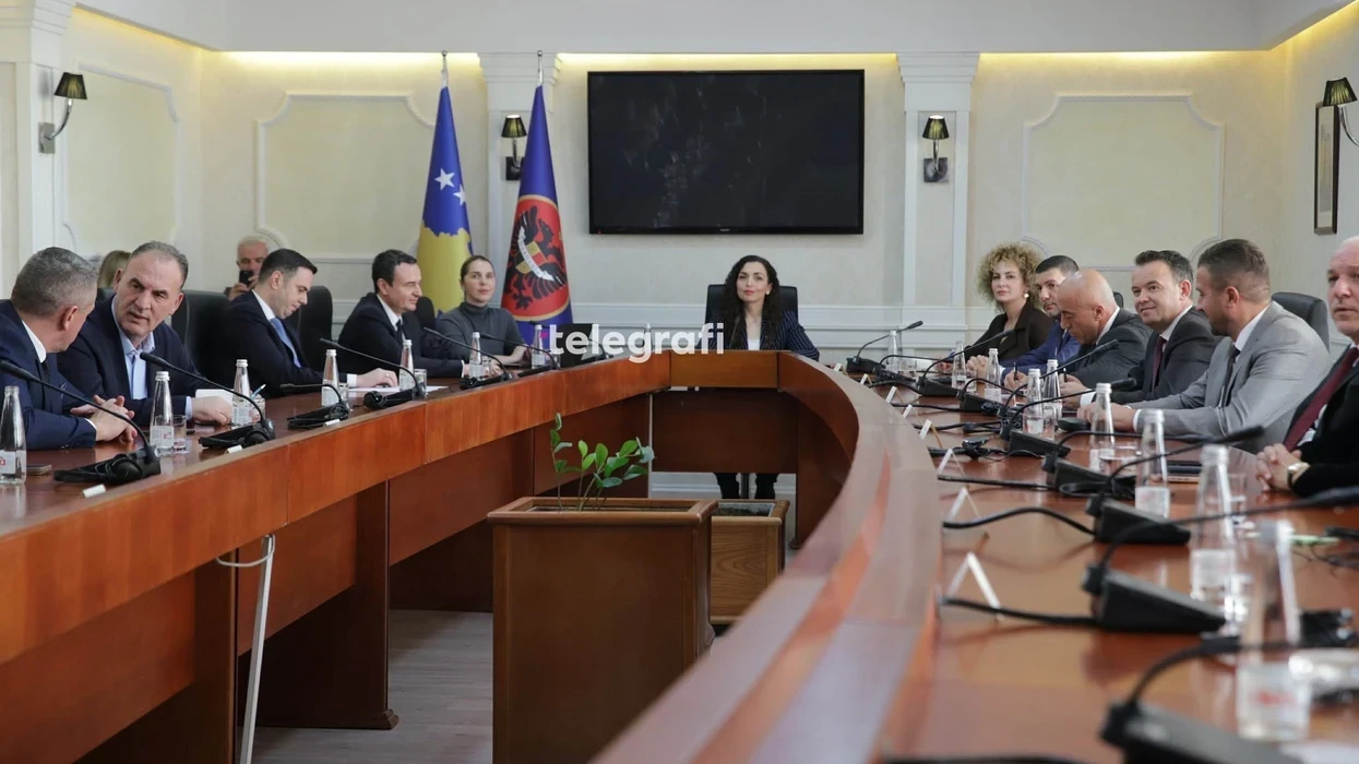 Partitë në pritje të ftesës së Kurtit për presidentin, mund të ketë zgjedhje në prill