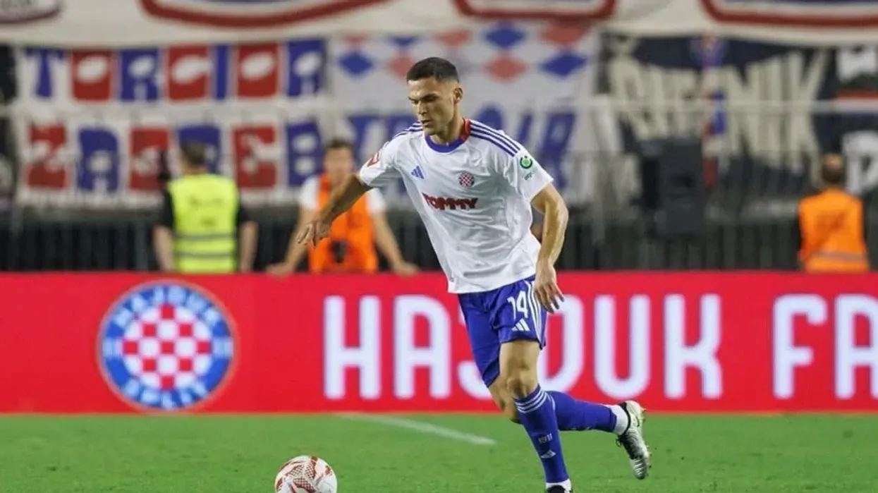 Ron Raçi shkëlqen në fitoren e Hajdukut ndaj Rijekas Ron Raçi shkëlqen në fitoren e Hajdukut ndaj Rijekas