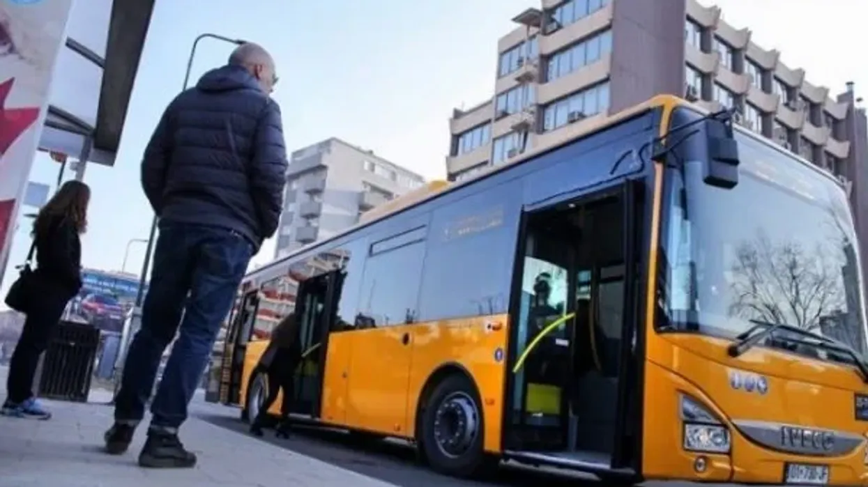 Nga 1 marsi 15 kategori do të lejohen të udhëtojnë falas me trafik urban përmes Kuletës Digjitale Nga 1 marsi 15 kategori do të lejohen të udhëtojnë falas me trafik urban përmes Kuletës Digjitale
