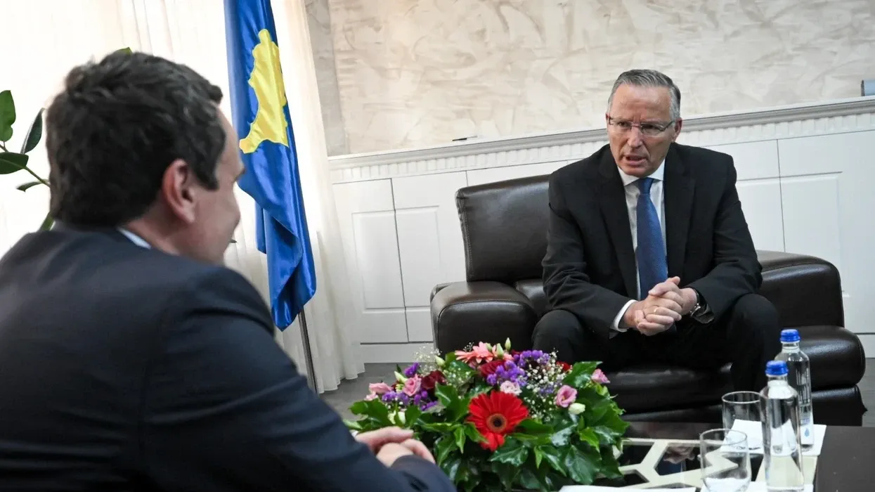 Takimi Kurti–Hamza për Presidentin nuk solli marrëveshje, Kosova rrezikon zgjedhje të reja Takimi Kurti–Hamza për Presidentin nuk solli marrëveshje, Kosova rrezikon zgjedhje të reja