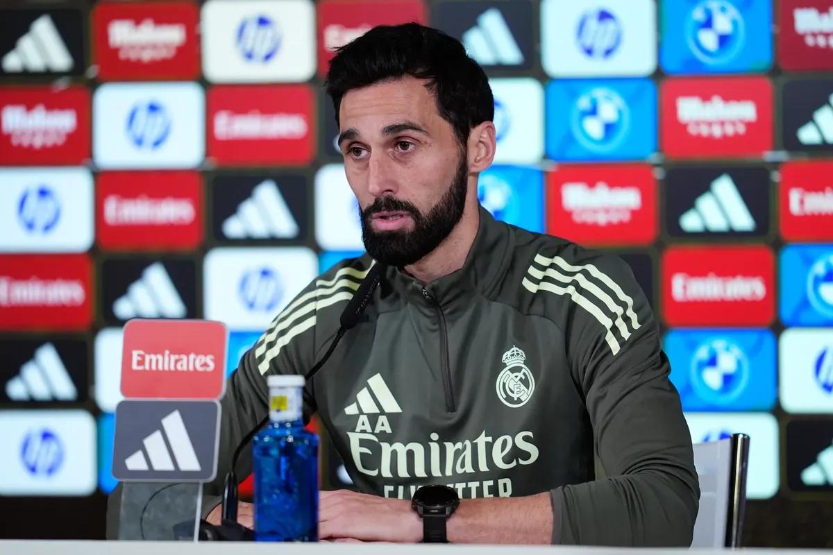 Real Madridi në të njëjtën situatë si me Xabi Alonson, e ardhmja e Arbeloas në dyshim Real Madridi në të njëjtën situatë si me Xabi Alonson, e ardhmja e Arbeloas në dyshim