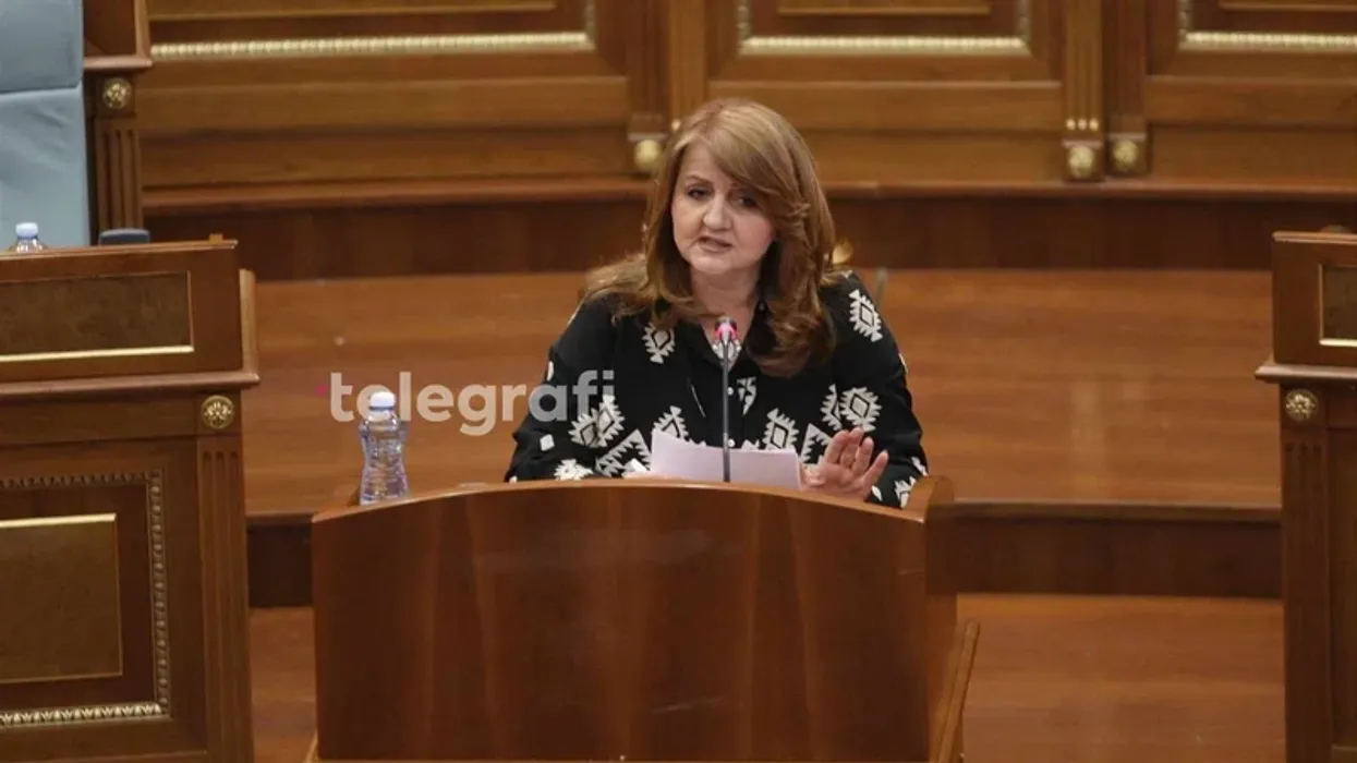 Fatmire Kollçaku kandidatja e dytë për presidente të Kosovës nga LVV Fatmire Kollçaku kandidatja e dytë për presidente të Kosovës nga LVV