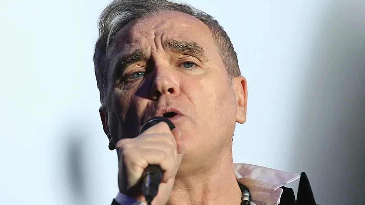 Muzikanti legjendar britanik Morrissey anuloi një koncert në Spanjë sepse nuk flinte mjaftueshëm