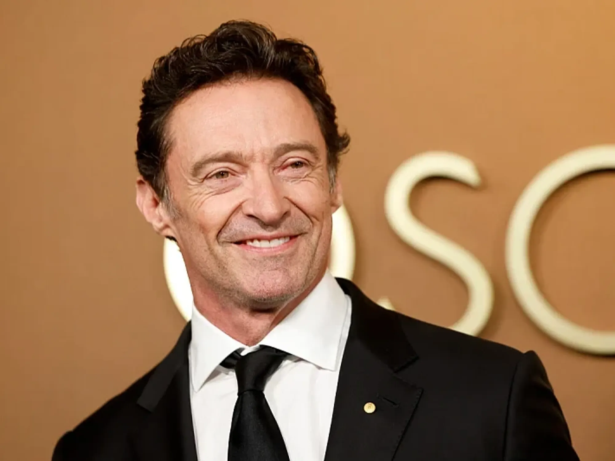 Hugh Jackman planifikon të martohet me partneren Sutton Foster, fëmijët e tij e kundërshtojnë këtë vendim Hugh Jackman planifikon të martohet me partneren Sutton Foster, fëmijët e tij e kundërshtojnë këtë vendim