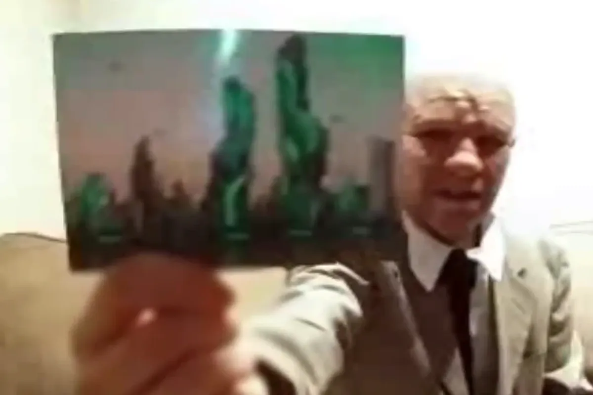 Burri pretendon se udhëtoi në vitin 2118 dhe thotë se ka prova për këtë gjë Burri pretendon se udhëtoi në vitin 2118 dhe thotë se ka prova për këtë gjë