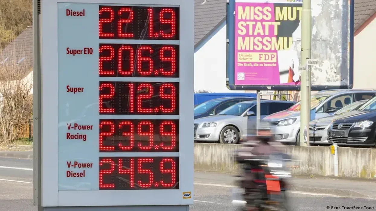 Çmimet e karburantit në Gjermani janë rritur ndjeshëm, po shqyrtohet mundësia e vendosjes së një takse të veçantë