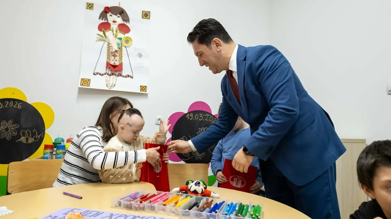 Sali: Personat me Sindromën Down nuk kanë nevojë për mëshirë, por për mundësi dhe mirëkuptim Sali: Personat me Sindromën Down nuk kanë nevojë për mëshirë, por për mundësi dhe mirëkuptim