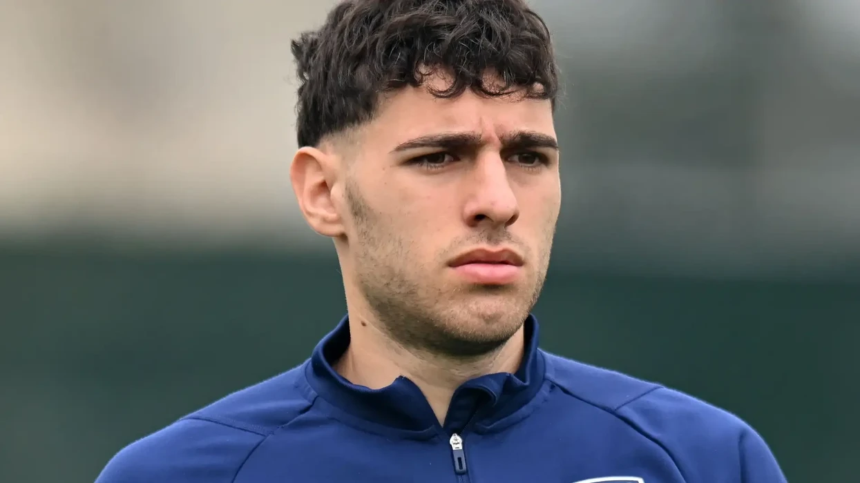 Zyrtare: Luis Hasa e lë Italinë për Shqipërinë