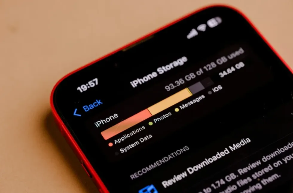 Si ta lironi shpejt hapësirën në iPhone?