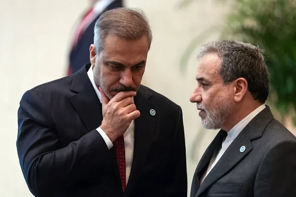 Kryediplomati turk zbardh detaje rreth negociatave sekrete për Iranin: Vetëm një vend po e pengon paqen