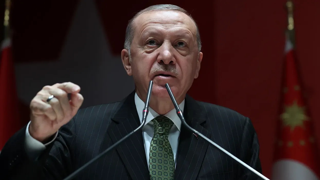 Erdogan: Çmimin e kësaj lufte të pakuptimtë po e paguan i gjithë njerëzimi Erdogan: Çmimin e kësaj lufte të pakuptimtë po e paguan i gjithë njerëzimi