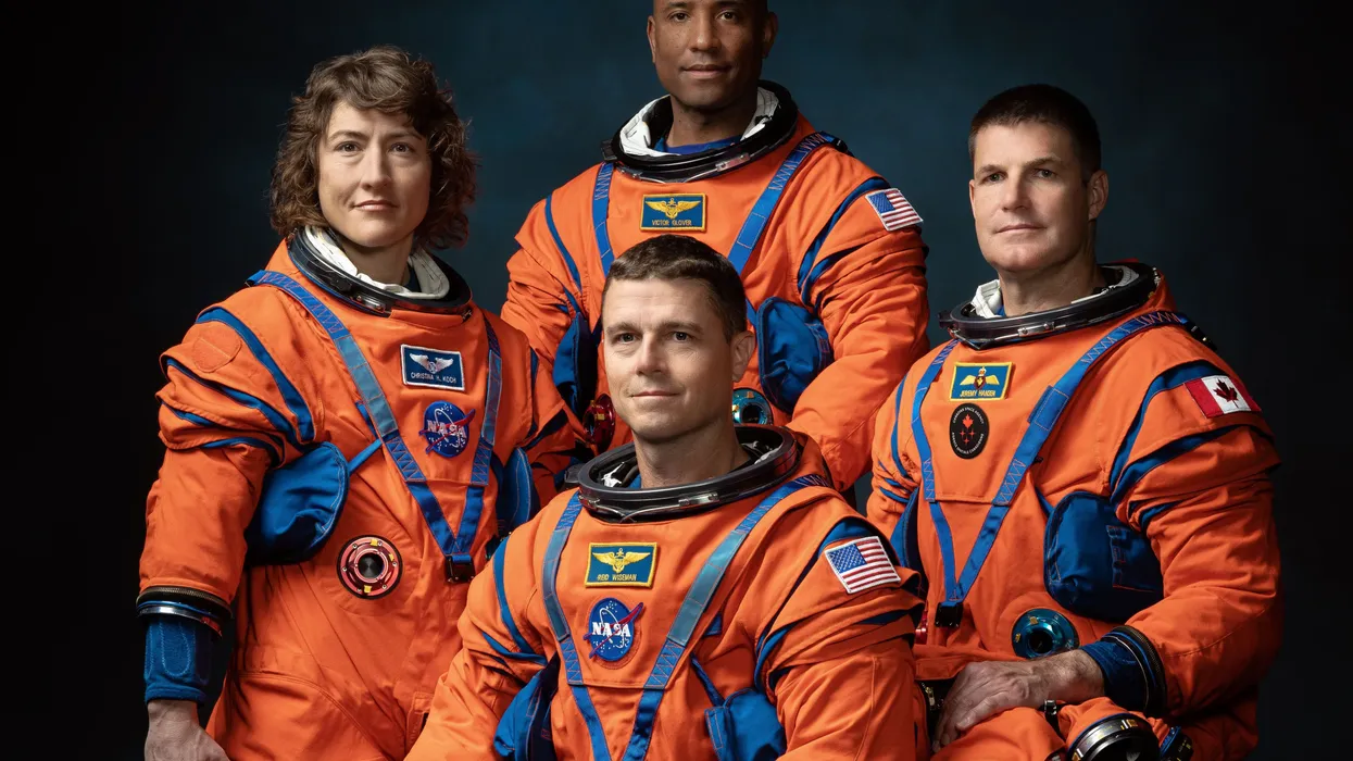 Njerëzimi rikthehet në Hënë, misioni historik i NASA-s në foto Njerëzimi rikthehet në Hënë, misioni historik i NASA-s në foto