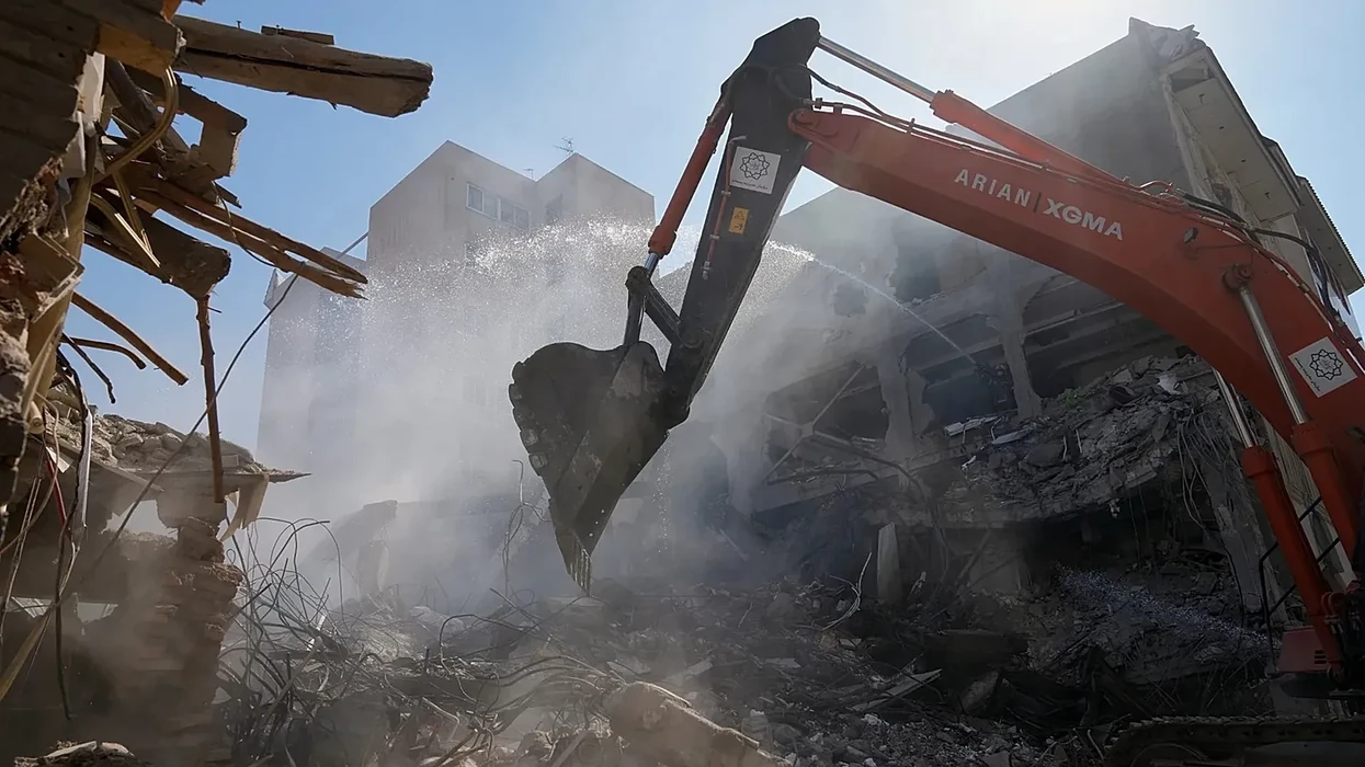 Shtëpia e Bardhë thotë se vetëm presidenti e di se çfarë do të bëjë me Iranin