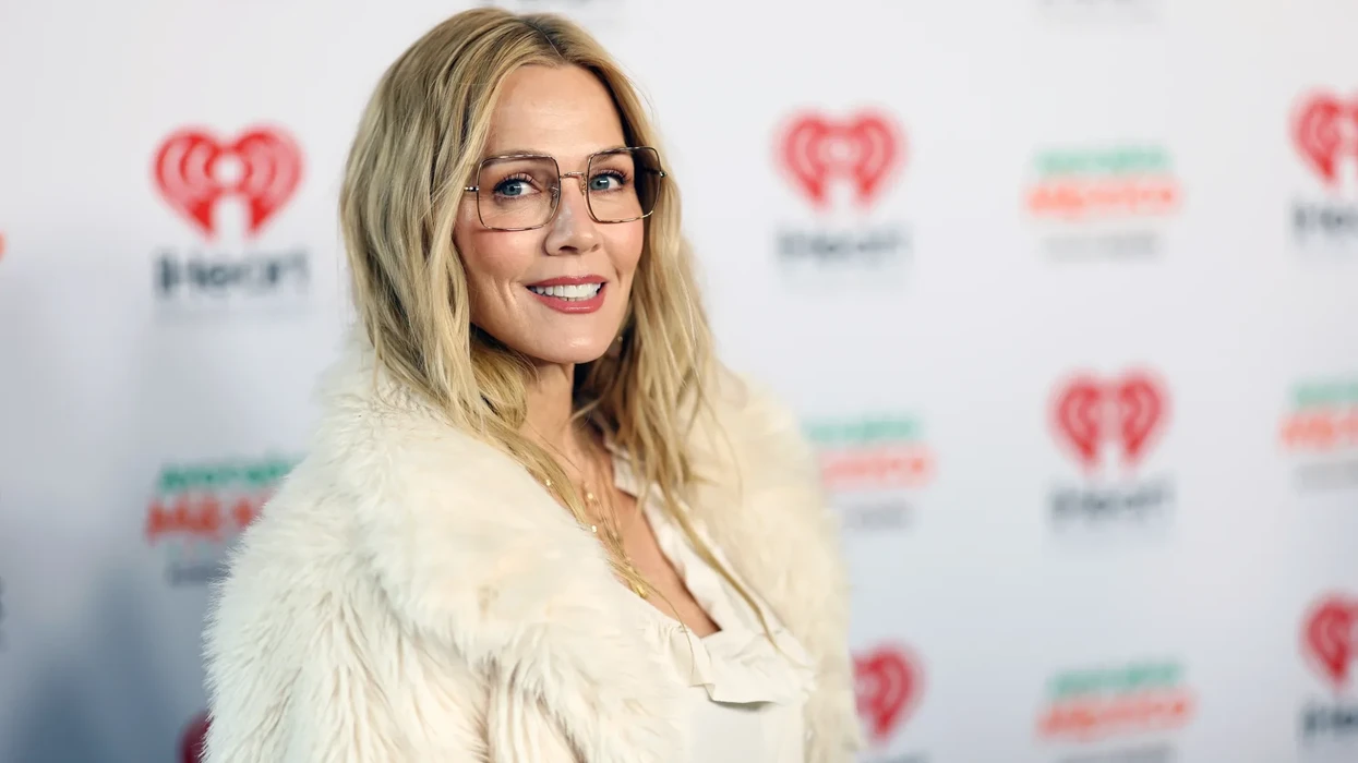 Jennie Garth flet për periudhën e errët pas divorcit: Përfundova duke më pompuar stomakun