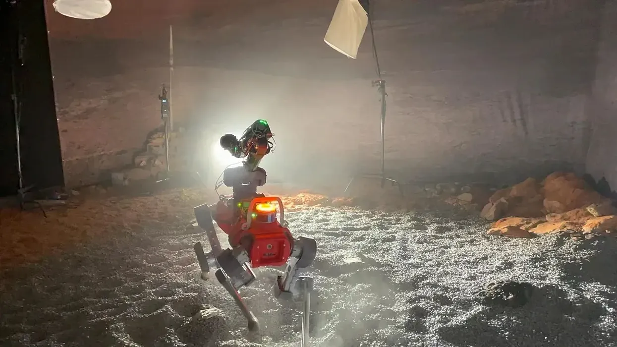 Shkencëtarët zviceranë testojnë robotin që mund të kërkojë jetë në Mars Shkencëtarët zviceranë testojnë robotin që mund të kërkojë jetë në Mars