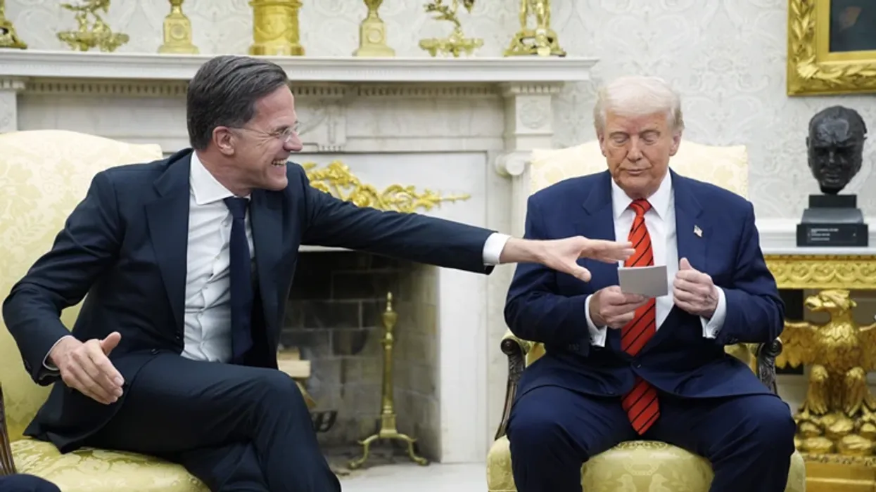 Shefi i NATO-s u pyet nëse e konsideron ende Trumpin "babush" Shefi i NATO-s u pyet nëse e konsideron ende Trumpin
