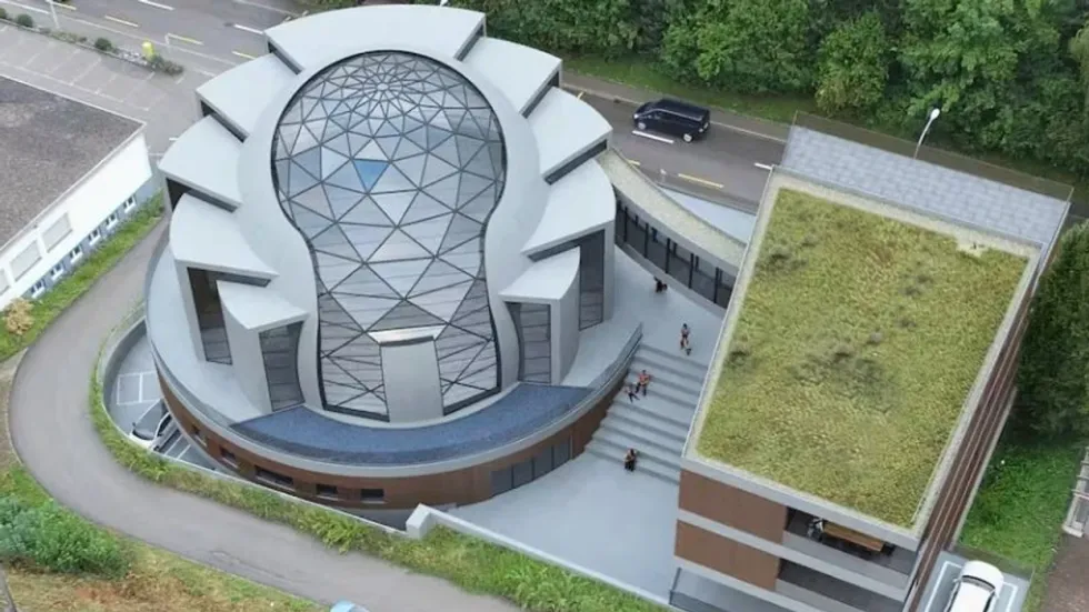 Zviceranët mbledhin nënshkrimet – ndalohet investimi i shqiptarëve për xhaminë 15 milionë franga