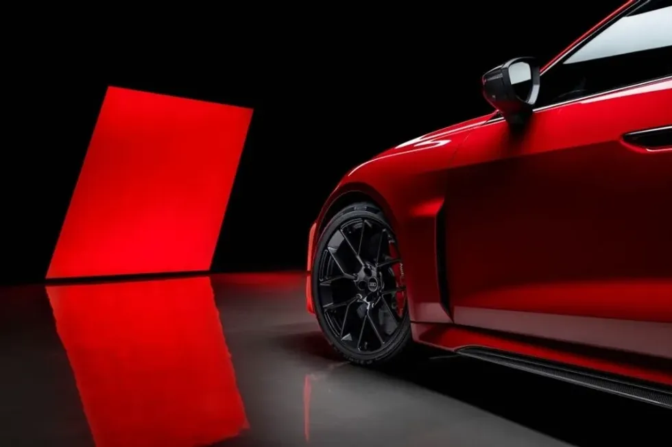 Audi RS3 dhe RS5 me goma të reja Pirelli