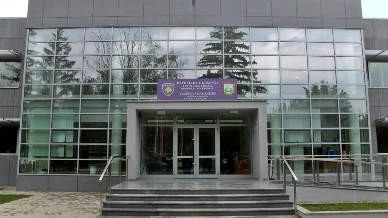 Komuna e Kamenicës hap thirrjen për mbështetje të bizneseve Komuna e Kamenicës hap thirrjen për mbështetje të bizneseve