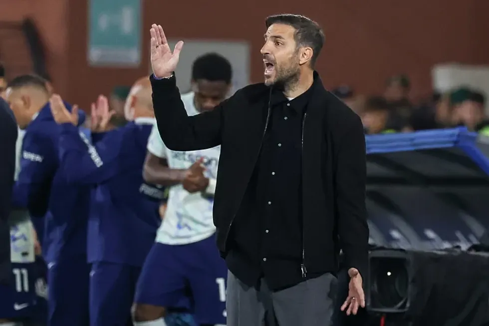 Fabregas refuzon të marrë drejtimin e Italisë