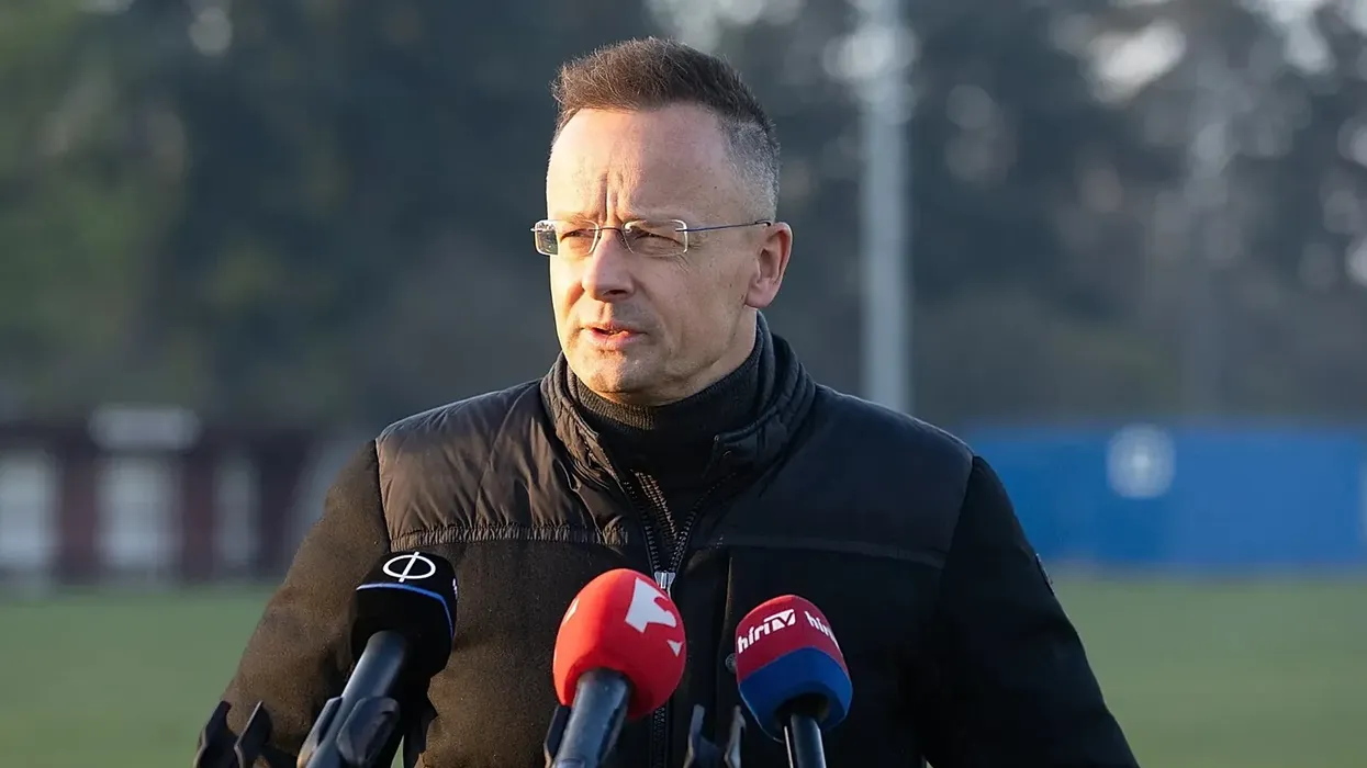 Ministri hungarez nuk do të marrë pjesë në takimin e BE-së pasi u zhduk nga sytë e publikut, ku është Szijjártó? Ministri hungarez nuk do të marrë pjesë në takimin e BE-së pasi u zhduk nga sytë e publikut, ku është Szijjártó?
