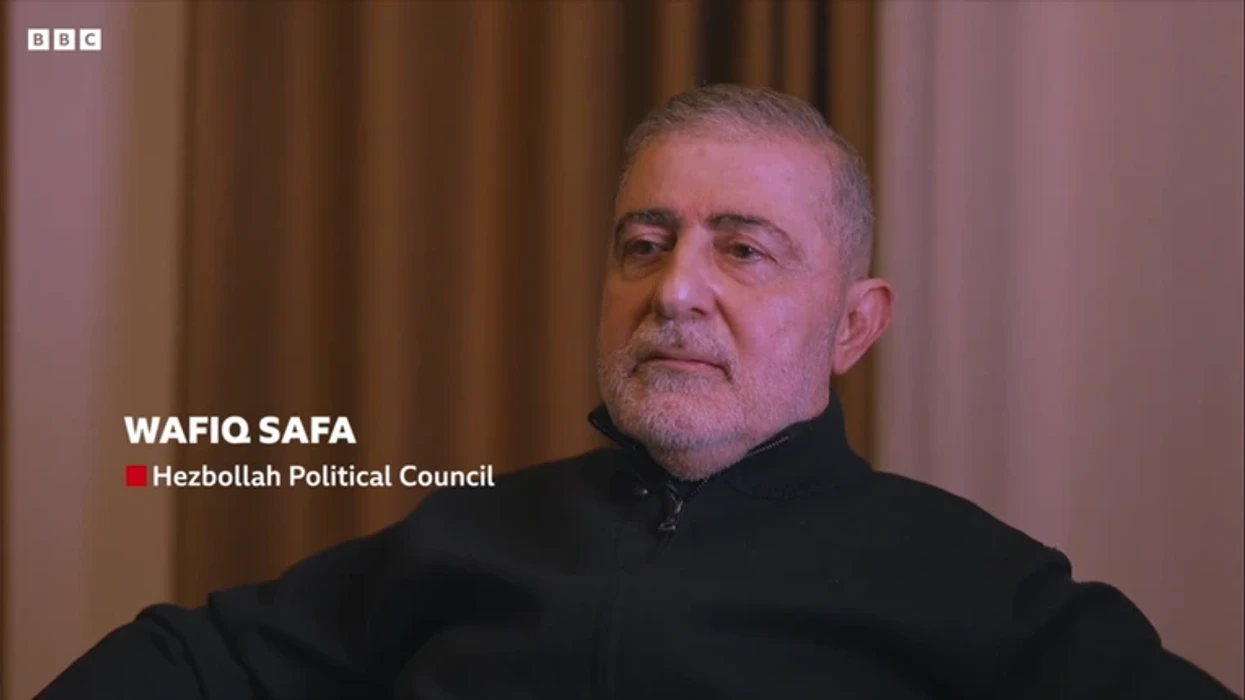 Hezbollahu i drejtohet BBC-së: Ne kurrë nuk do të çarmatosemi