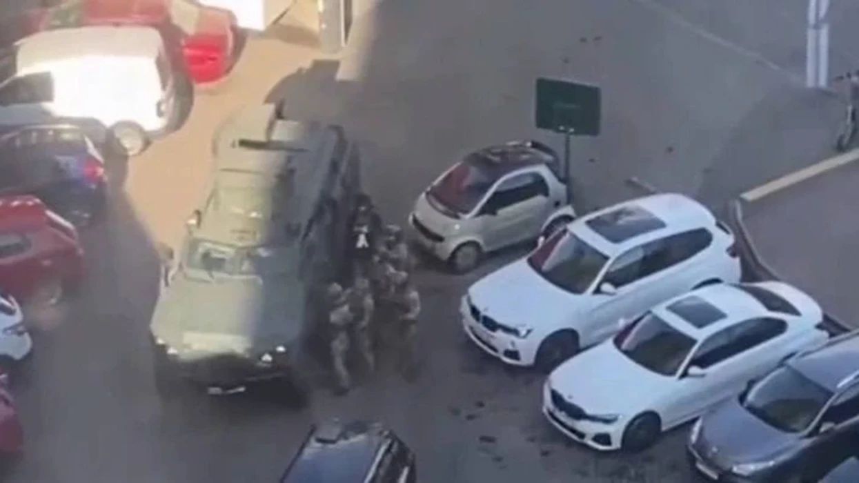 Të shtëna në Kiev, pesë të vrarë - autoritetet eliminojnë sulmuesin