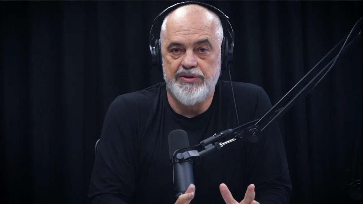 Zjarri që shkrumboi 71 apartamente, Rama: Banorët do të marrin mbështetje për qira nga bashkia e Tiranës