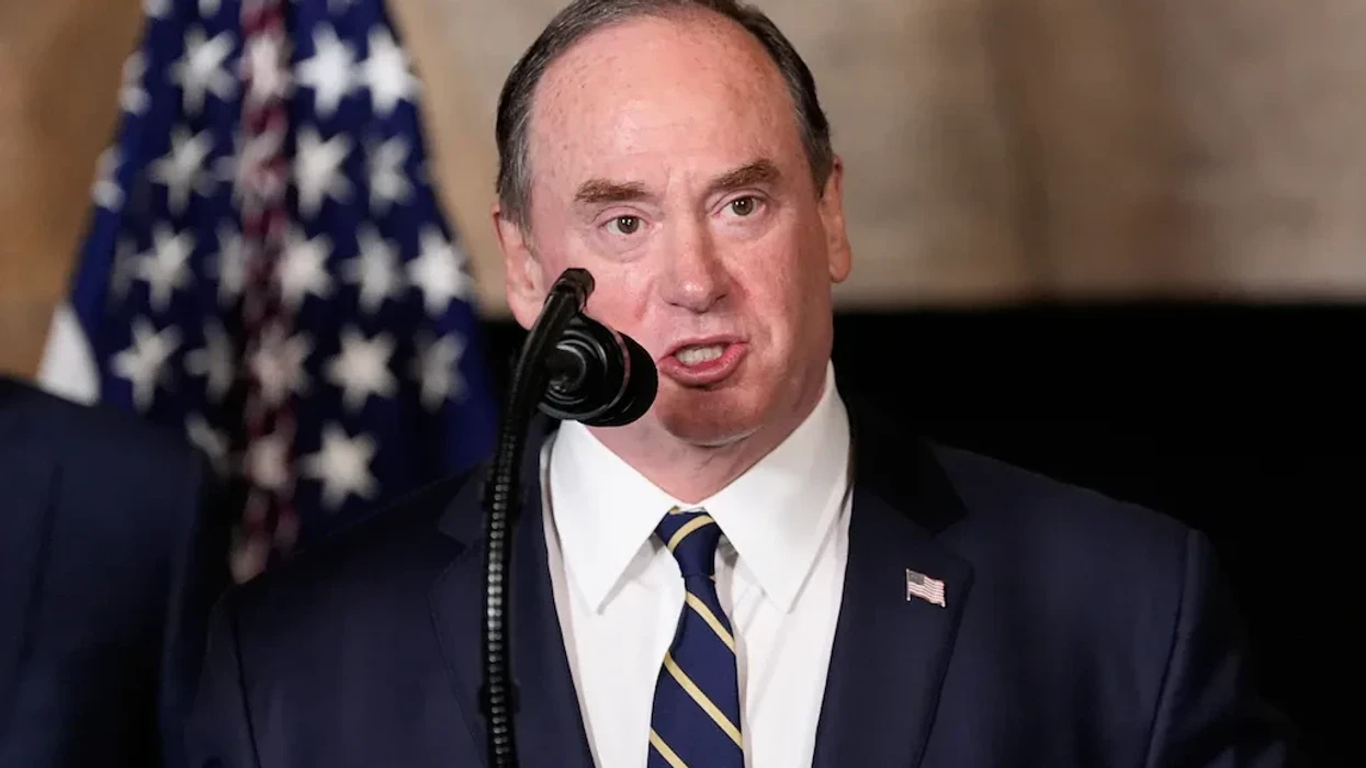 Pentagoni shkarkon Sekretarin e Marinës