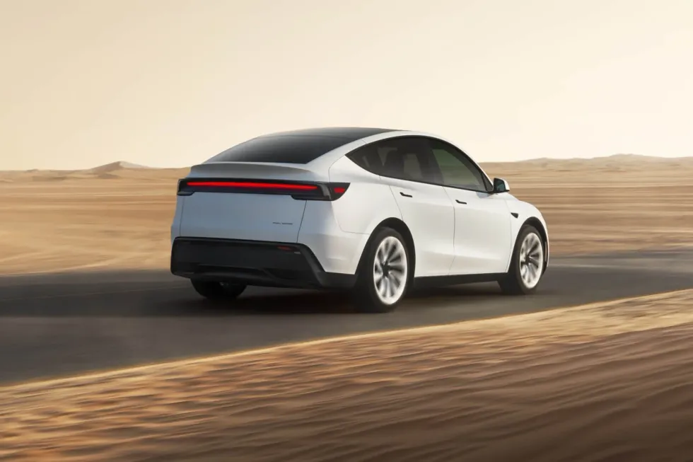 Tesla rrit të ardhurat, por përballet me konkurrencë të fortë globale