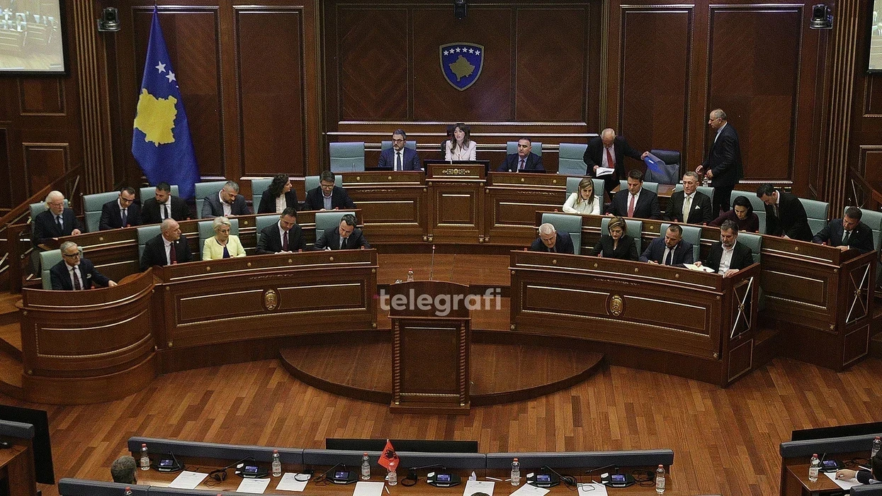 Nis seanca për presidentin, pa opzitën