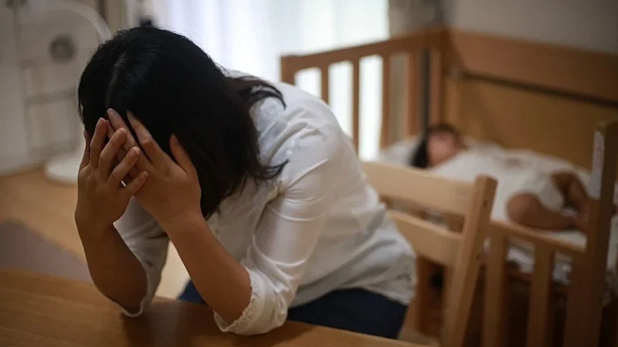 Cilat janë simptomat më të zakonshme të depresionit pas lindjes? Një gjendje shëndetësore që nuk duhet ta injoroni