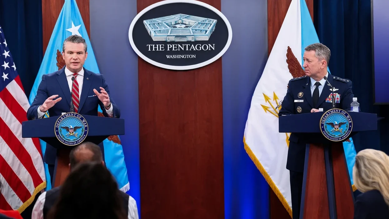‘Trump mban letrat - dhe operacioni i ri ia forcon dorën’, thotë Hegseth