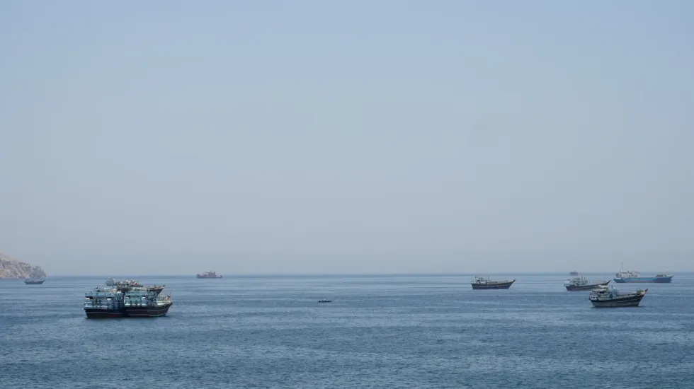 Arabia Saudite dhe Kuvajti hapin bazat për SHBA-në, rikthehet operacioni në Ngushticën e Hormuzit