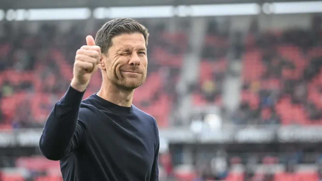 Xabi Alonso shfaqet si favorit për drejtimin e klubit londinez