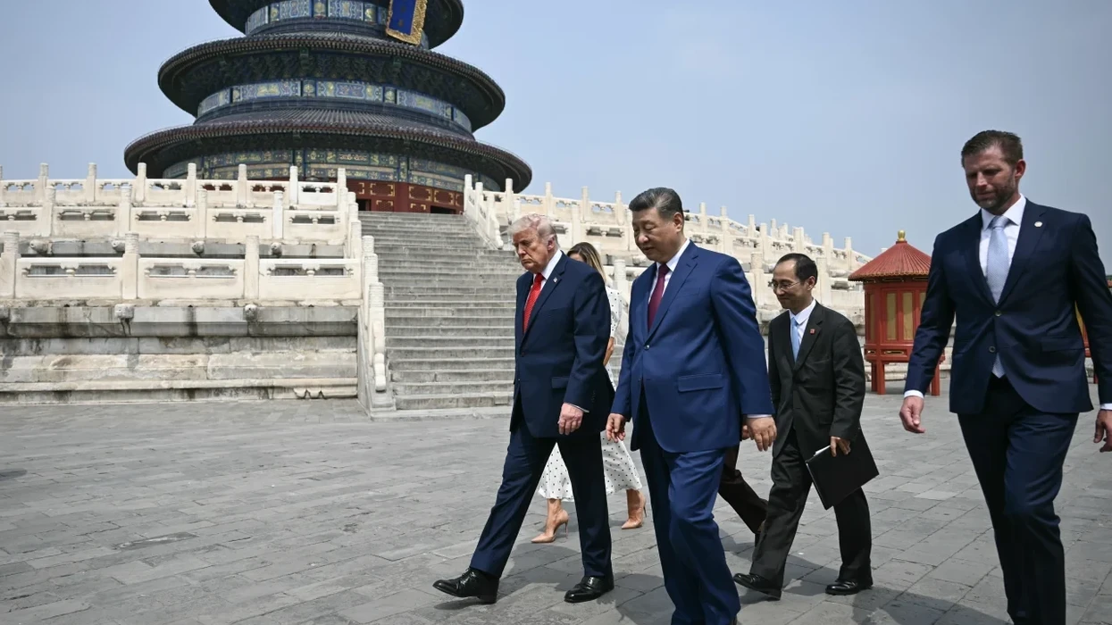Xi përshëndet epokën e re të "marrëdhënies strategjike konstruktive dhe të qëndrueshme" me SHBA-në gjatë bisedimeve