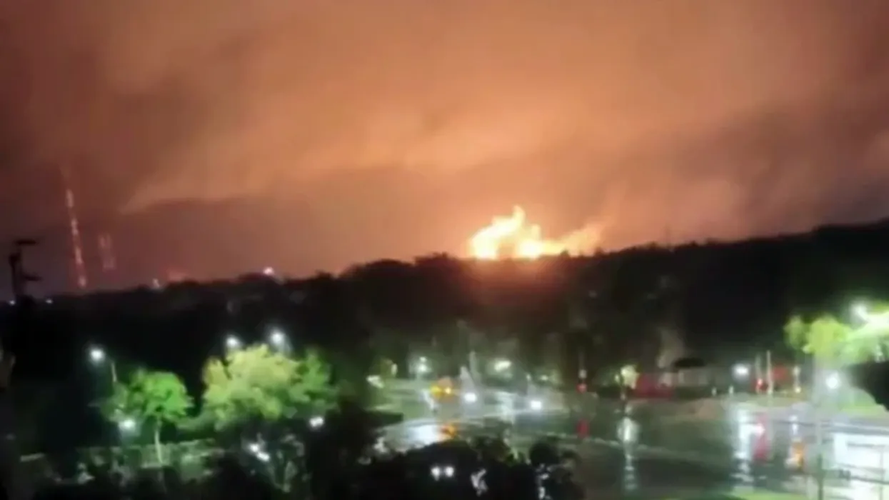 Sulme me dronë në Rusi - zjarr në uzinën kimike “Azot” dhe në një objekt industrial në Tatarstan Sulme me dronë në Rusi - zjarr në uzinën kimike “Azot” dhe në një objekt industrial në Tatarstan