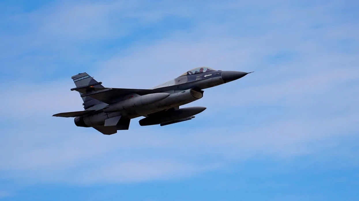 Një aeroplan i NATO-s rrëzon një dron mbi Estoni