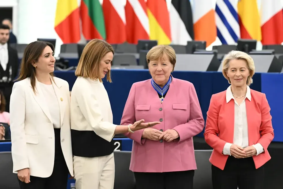 Merkel merr Urdhrin Evropian të Meritës nga Parlamenti Evropian