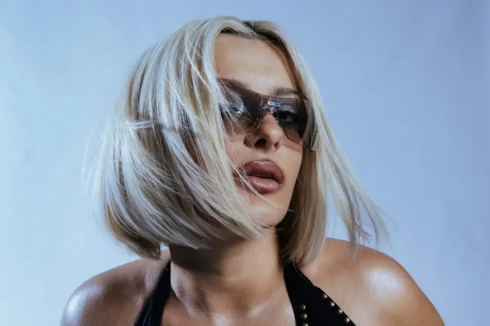 Bebe Rexha dhe Faithless ngjiten në vendin e parë në listën globale të këngëve dance me “New Religion”