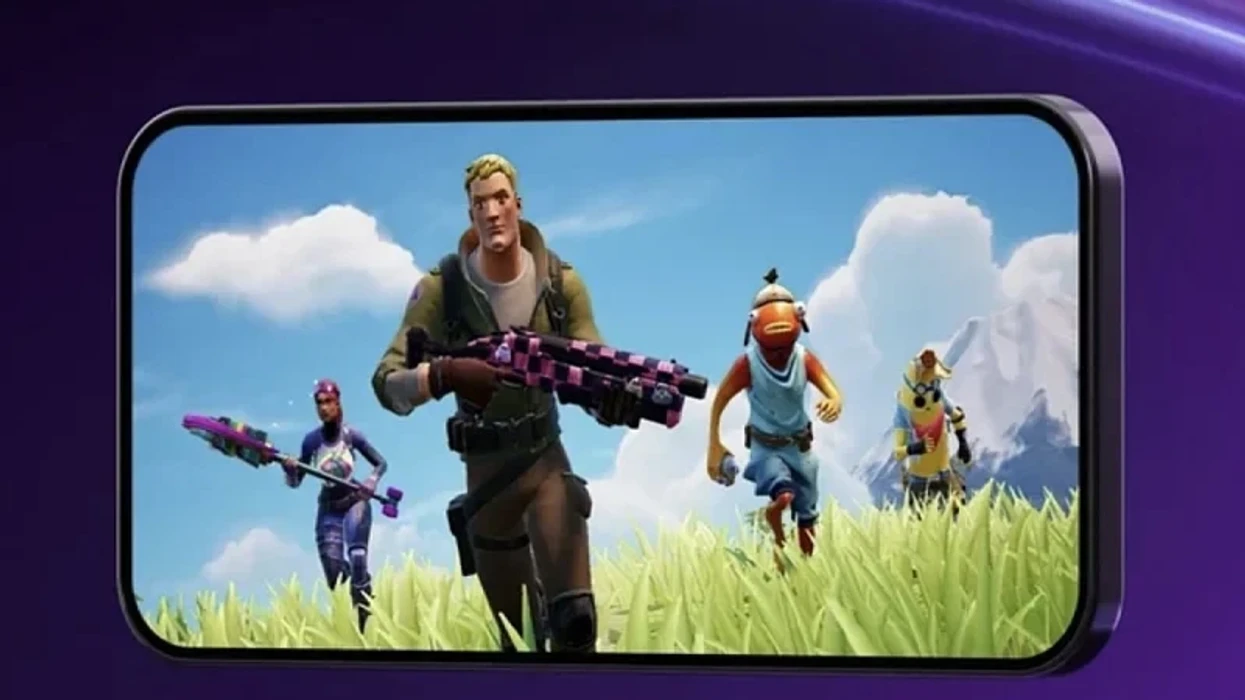 Fortnite rikthehet sërish në App Store