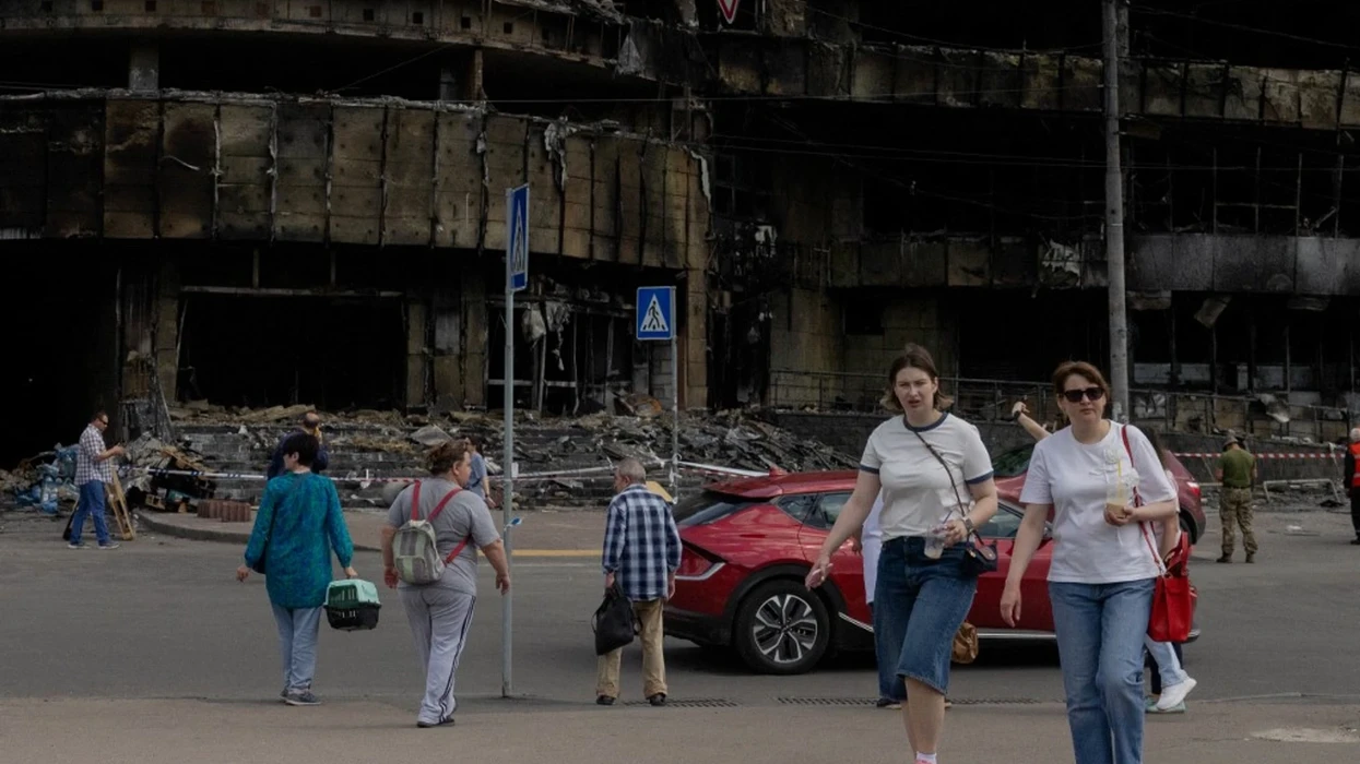 Rusia kërcënon me “sulme sistematike” ndaj Kievit, paralajmëron të huajt të largohen nga qyteti