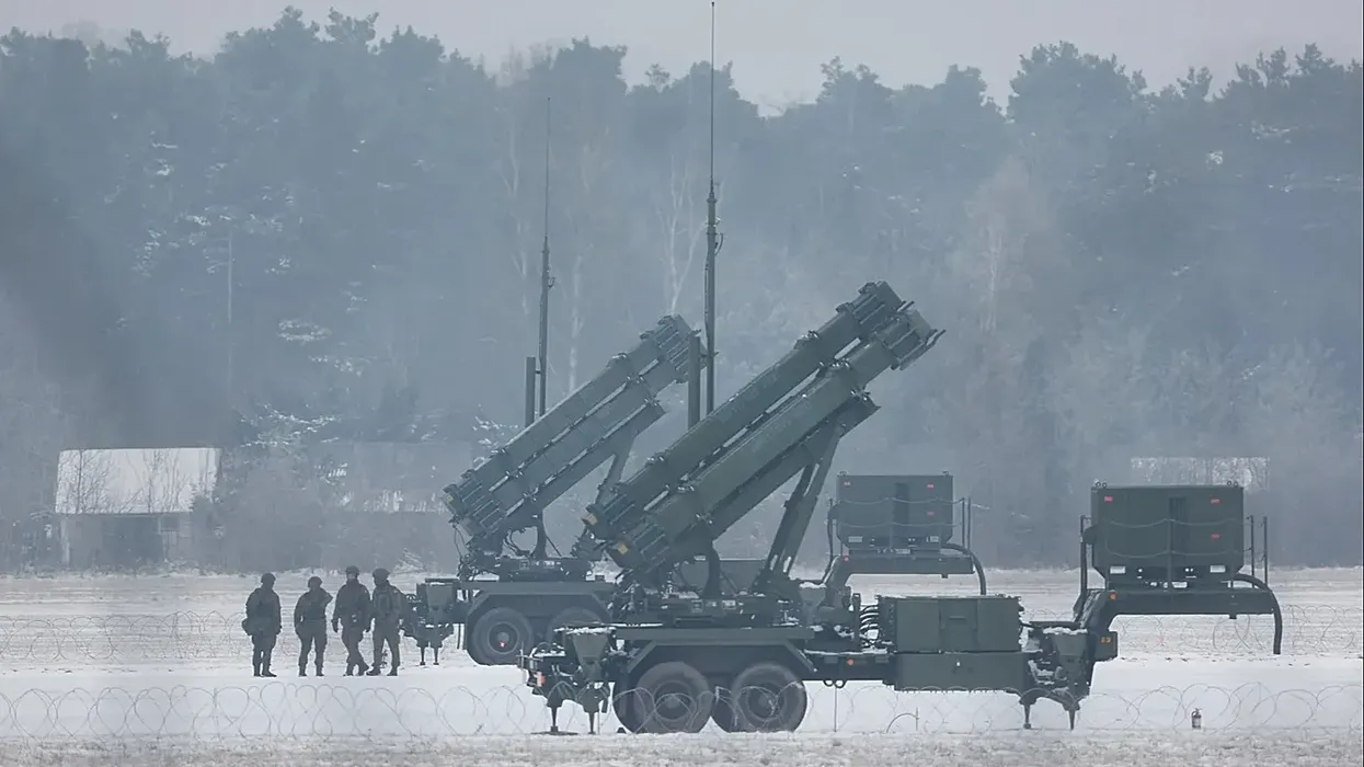 Zelensky i dërgon letër Trumpit, i kërkon municione për sistemin raketor Patriot Zelensky i dërgon letër Trumpit, i kërkon municione për sistemin raketor Patriot