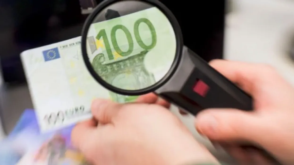 Tentoi t’i fuste në përdorim 105 mijë euro false, ngritet aktakuzë ndaj një personi Tentoi t’i fuste në përdorim 105 mijë euro false, ngritet aktakuzë ndaj një personi
