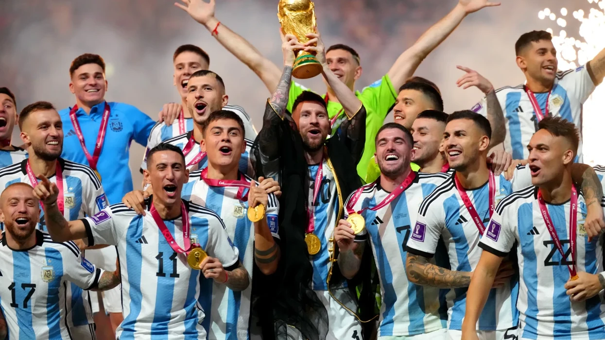 Scaloni zbulon listën e lojtarëve për Kupën e Botës, Argjentina e mbushur me yje synon ta mbrojë trofeun