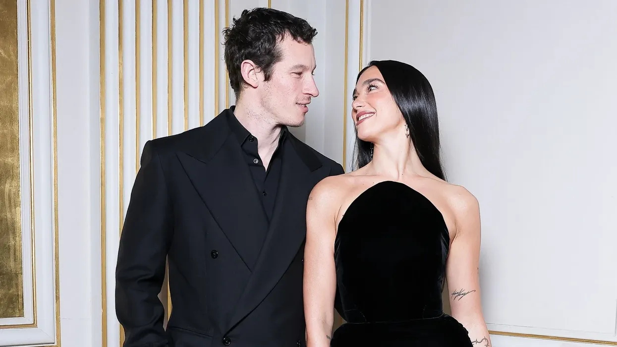 Vetëm dielli i Sicilisë dhe yjet botërorë janë dëshmitarë: Dua Lipa dhe Callum Turner ftojnë në dasmën e vitit Vetëm dielli i Sicilisë dhe yjet botërorë janë dëshmitarë: Dua Lipa dhe Callum Turner ftojnë në dasmën e vitit
