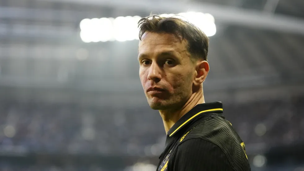 Bersant Celina konfirmon largimin nga AIK-u, afër kalimit te Al Ettifaq