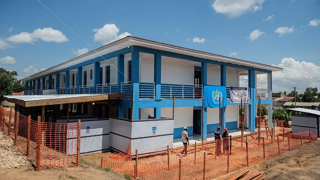 Dyshohet për rast me Ebolë në Itali, pacienti në spital - Meloni kërkon kontrolle kufitare Dyshohet për rast me Ebolë në Itali, pacienti në spital - Meloni kërkon kontrolle kufitare