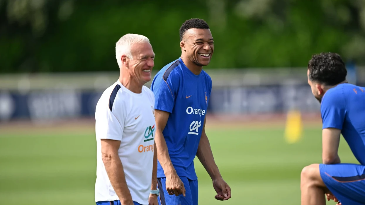 Mbappe dhe Cherki bëhen viral pas pamjeve nga stërvitja e Francës
